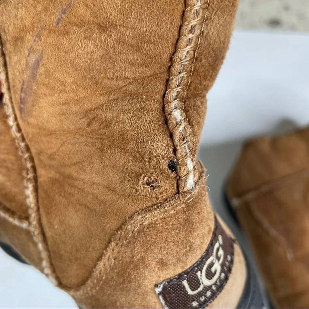 Ugg Ultimate Cuff Shearling Boots‎ Size 6